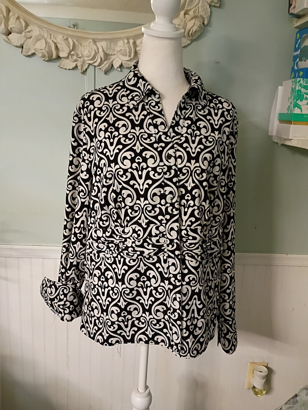 Black & White Scroll-Print Button-Down Shirt